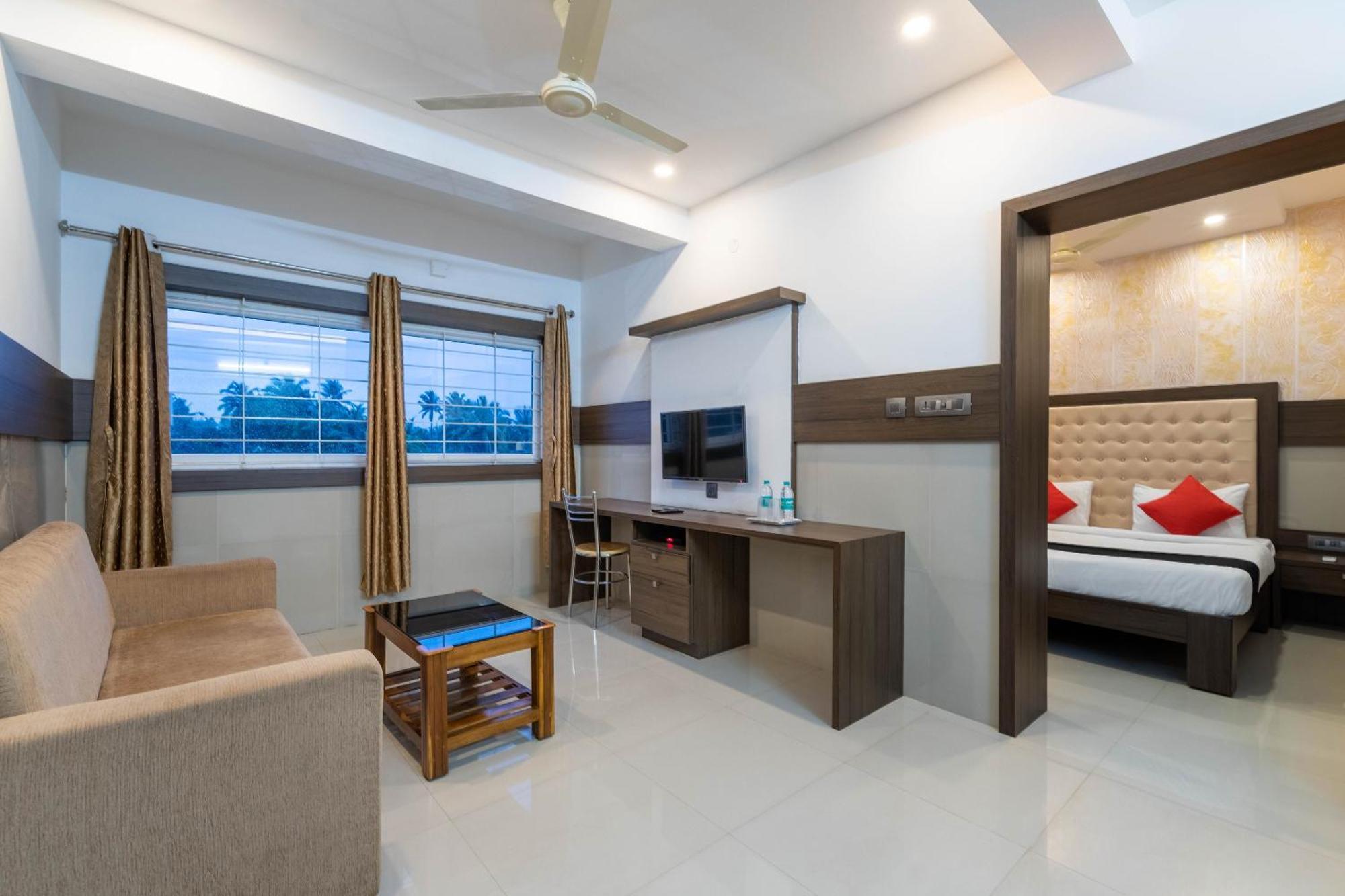 Super Collection O Nirvikalpa Hotel Ullal Luaran gambar