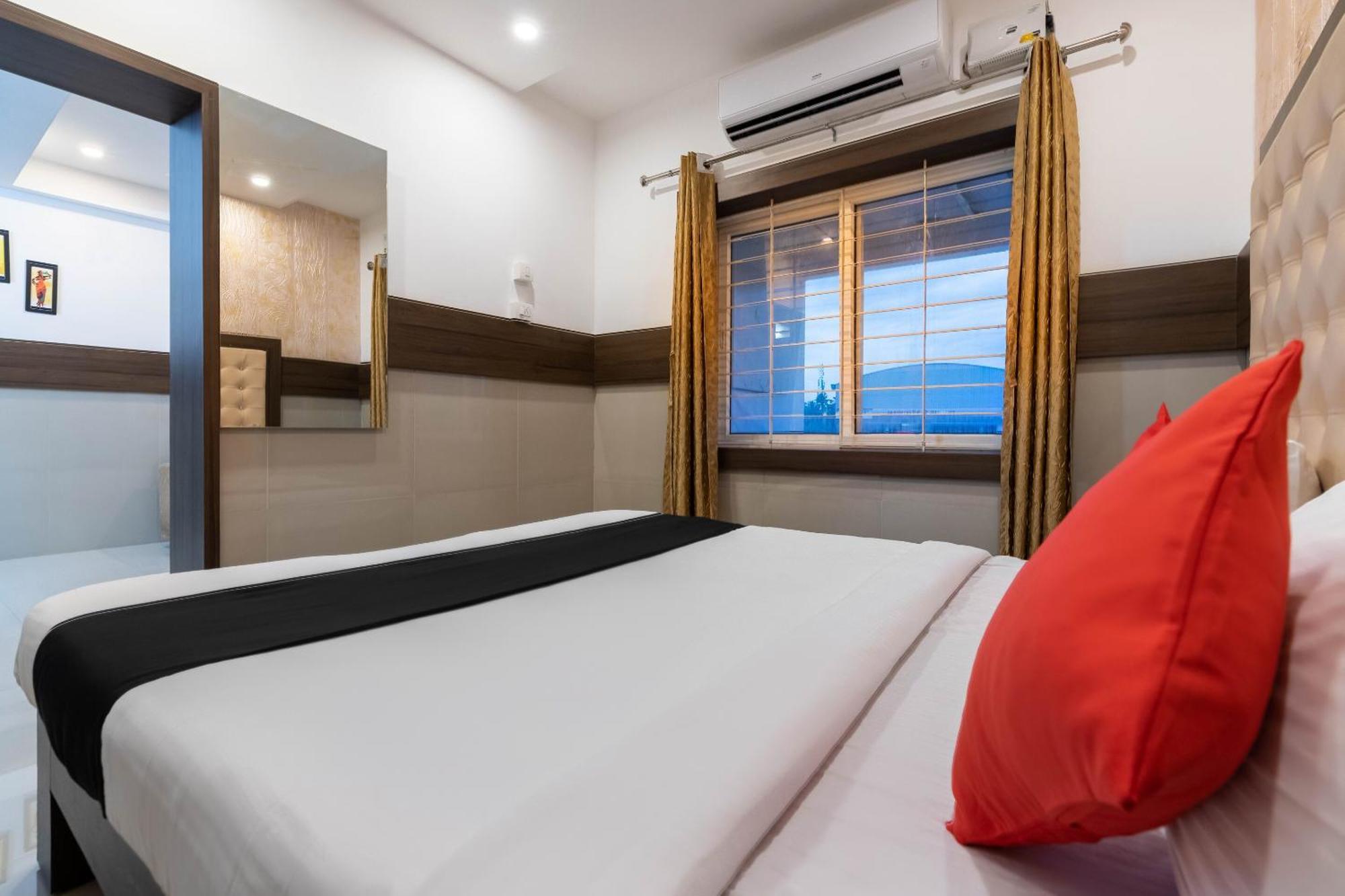 Super Collection O Nirvikalpa Hotel Ullal Luaran gambar